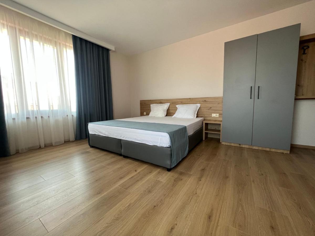 Stamatovi Family Hotel Pomorie Luaran gambar